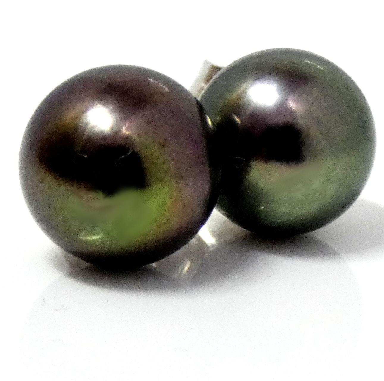 Green/Aubergine 12.6mm Pearl Stud Earrings